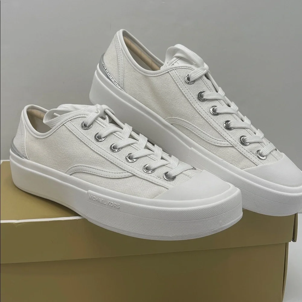 Michael KORS JUDE LACE UP
SMALL WEAVE CANVAS
43S5JUFS2D Sneakers - Picture 4 of 16